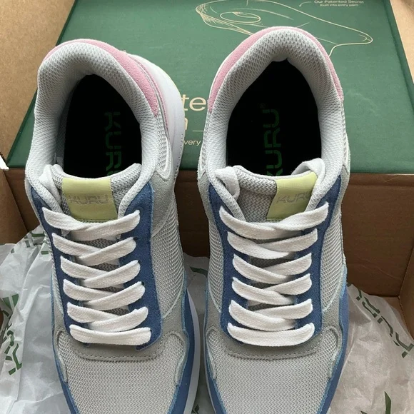 KURU Apogee Retro-Style Sneakers in Blue and Pink size9.5 men 11Women